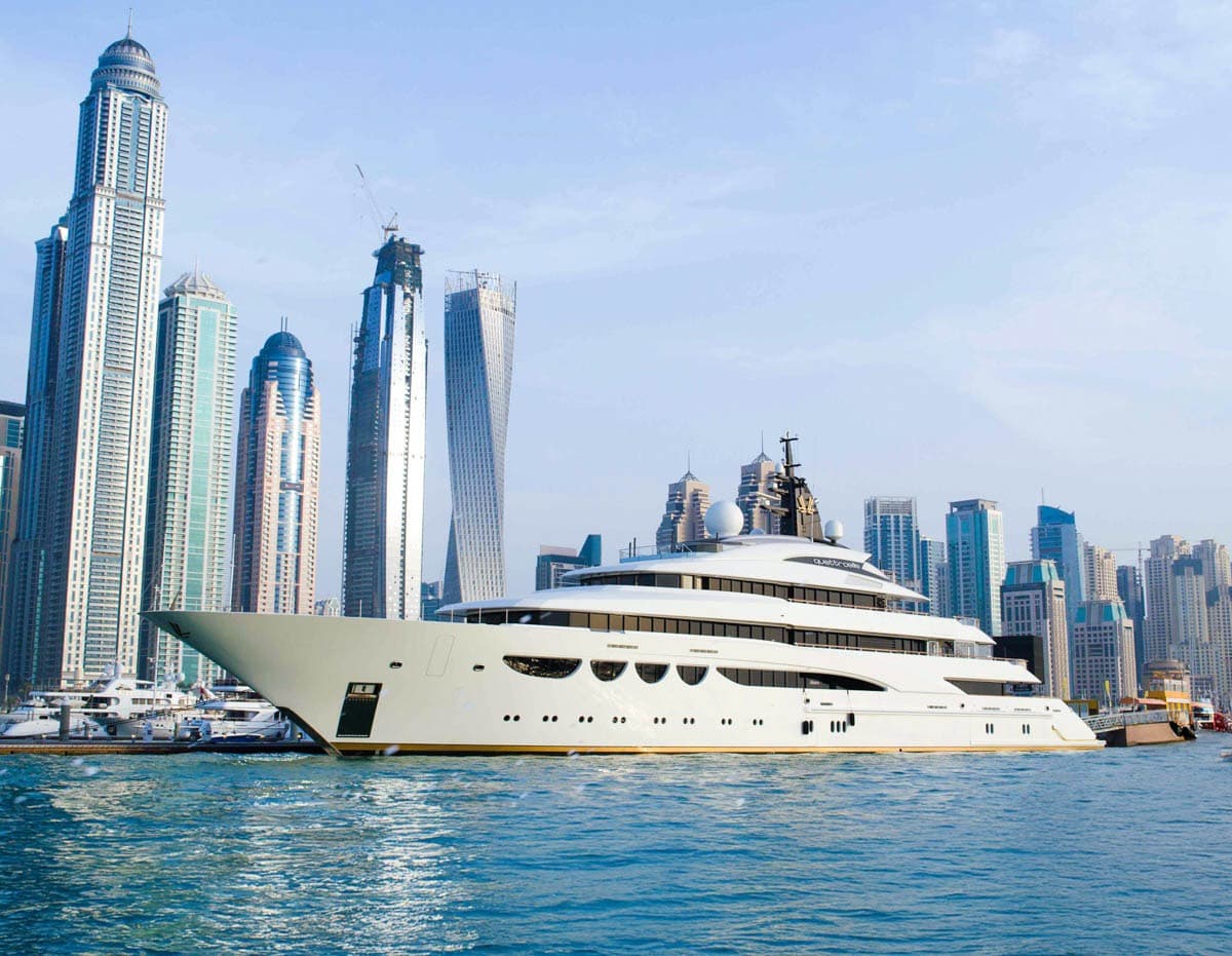 Signature Yacht Club